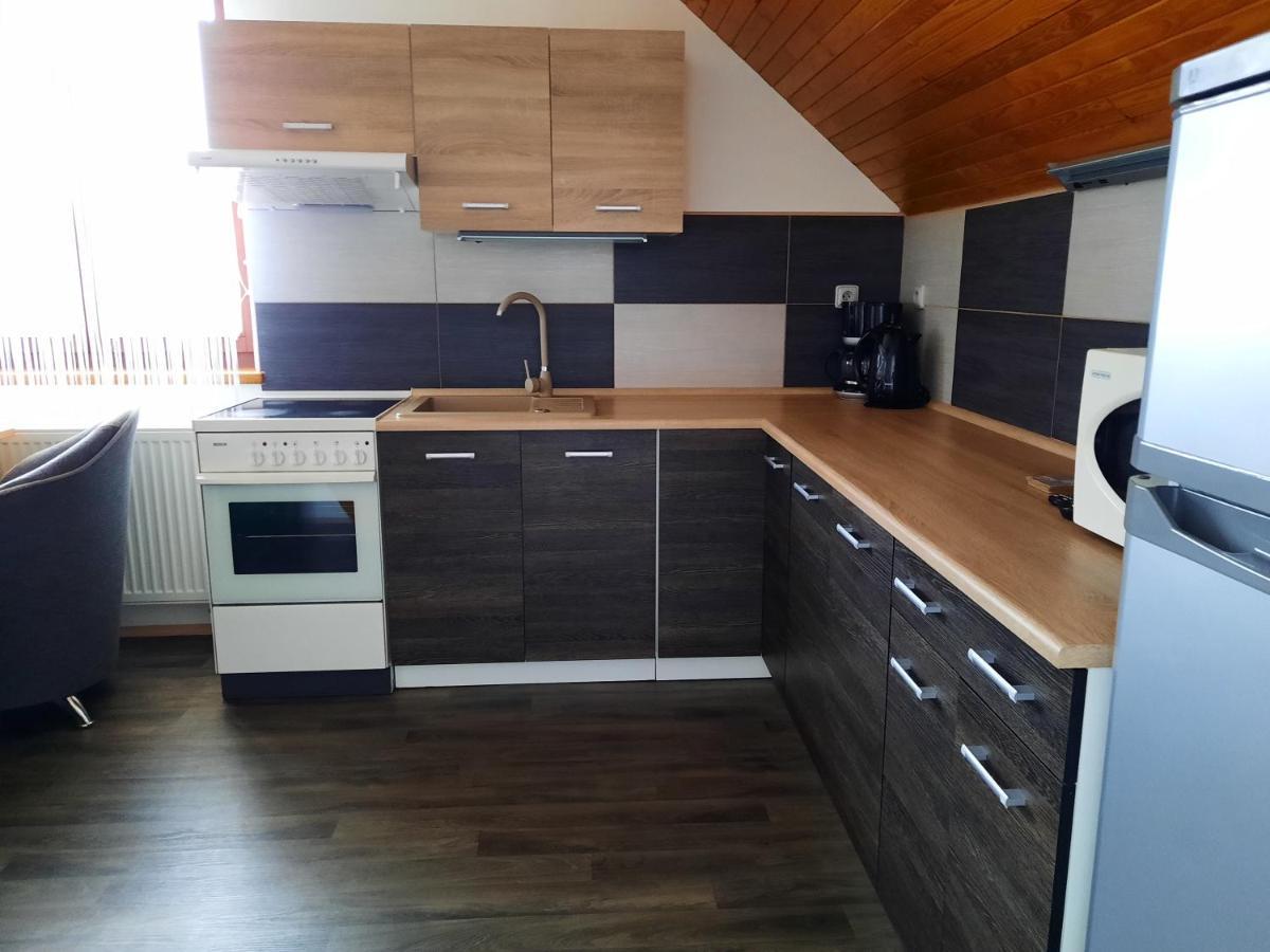 Apartmany U Jirousu Рокитніце-над-Їзероу Екстер'єр фото