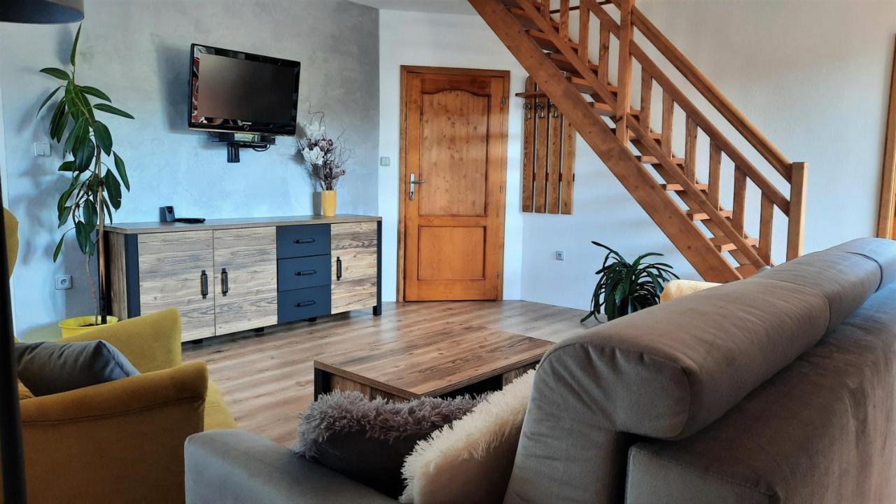Apartmany U Jirousu Рокитніце-над-Їзероу Екстер'єр фото