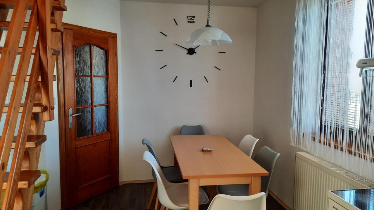 Apartmany U Jirousu Рокитніце-над-Їзероу Екстер'єр фото
