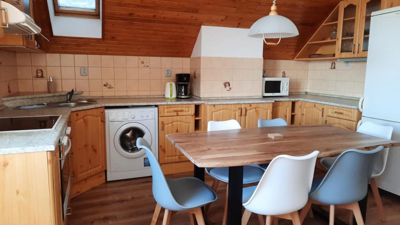 Apartmany U Jirousu Рокитніце-над-Їзероу Екстер'єр фото